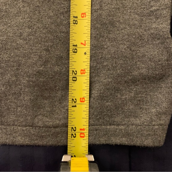 Express Grey Long Sleeve Top “Love” Size Small - Picture 6 of 8